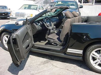 2012 Ford Mustang V6
