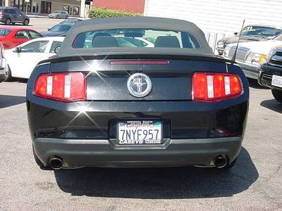2012 Ford Mustang V6