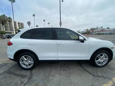 2014 Porsche Cayenne S Hybrid