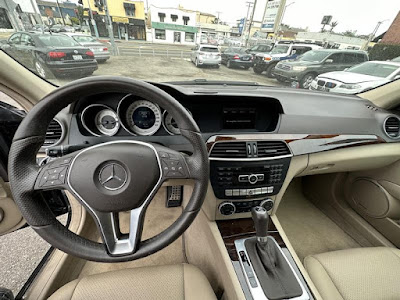 2014 Mercedes-Benz C-Class C 250 Luxury Sedan 4D