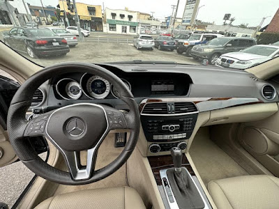 2014 Mercedes-Benz C-Class C 250 Luxury Sedan 4D