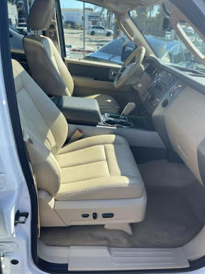2012 Ford Expedition XLT Sport Utility 4D