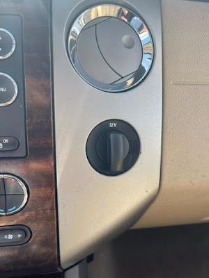 2012 Ford Expedition XLT Sport Utility 4D