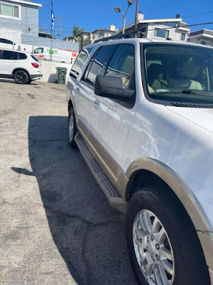 2012 Ford Expedition XLT Sport Utility 4D