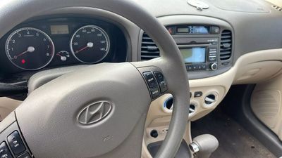 2010 Hyundai Accent GLS Sedan 4D
