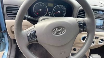 2010 Hyundai Accent GLS Sedan 4D