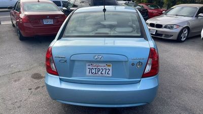 2010 Hyundai Accent GLS Sedan 4D