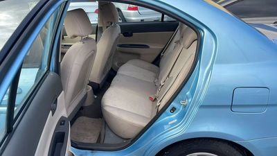 2010 Hyundai Accent GLS Sedan 4D