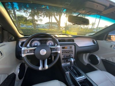 2010 Ford Mustang V6 Premium